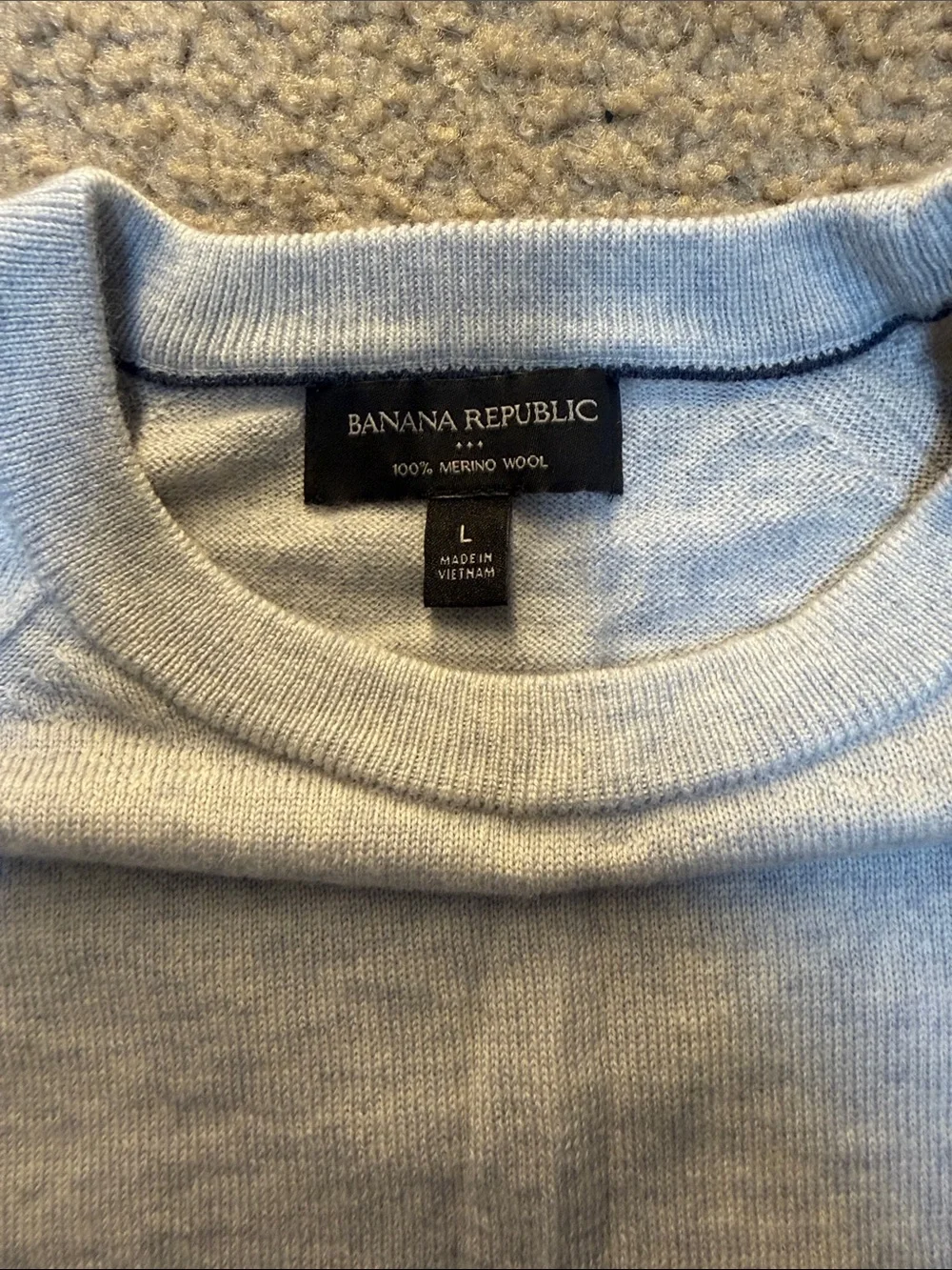 Banana Republic 100% Merino Wool Light Gray Crewneck Sweater